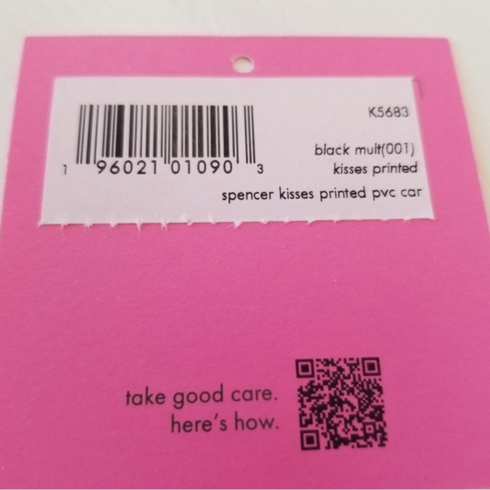 Kate Spade Sold Out Spencer Kisses Cardholder - Picture 4 of 7